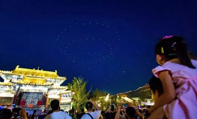 無(wú)人機孔明燈 無(wú)人機孔明燈